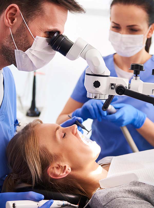 tratamientos cirugia oral en clinicas dentales Martorell